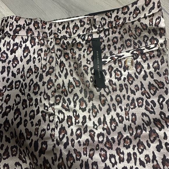 NWT Banana Republic Silky Animal-Print Ankle Pant. 6 - Picture 5 of 10
